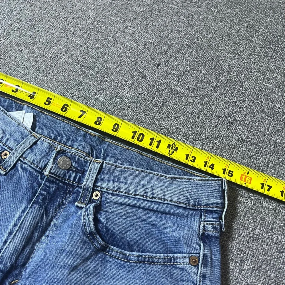 Levis inseam 29